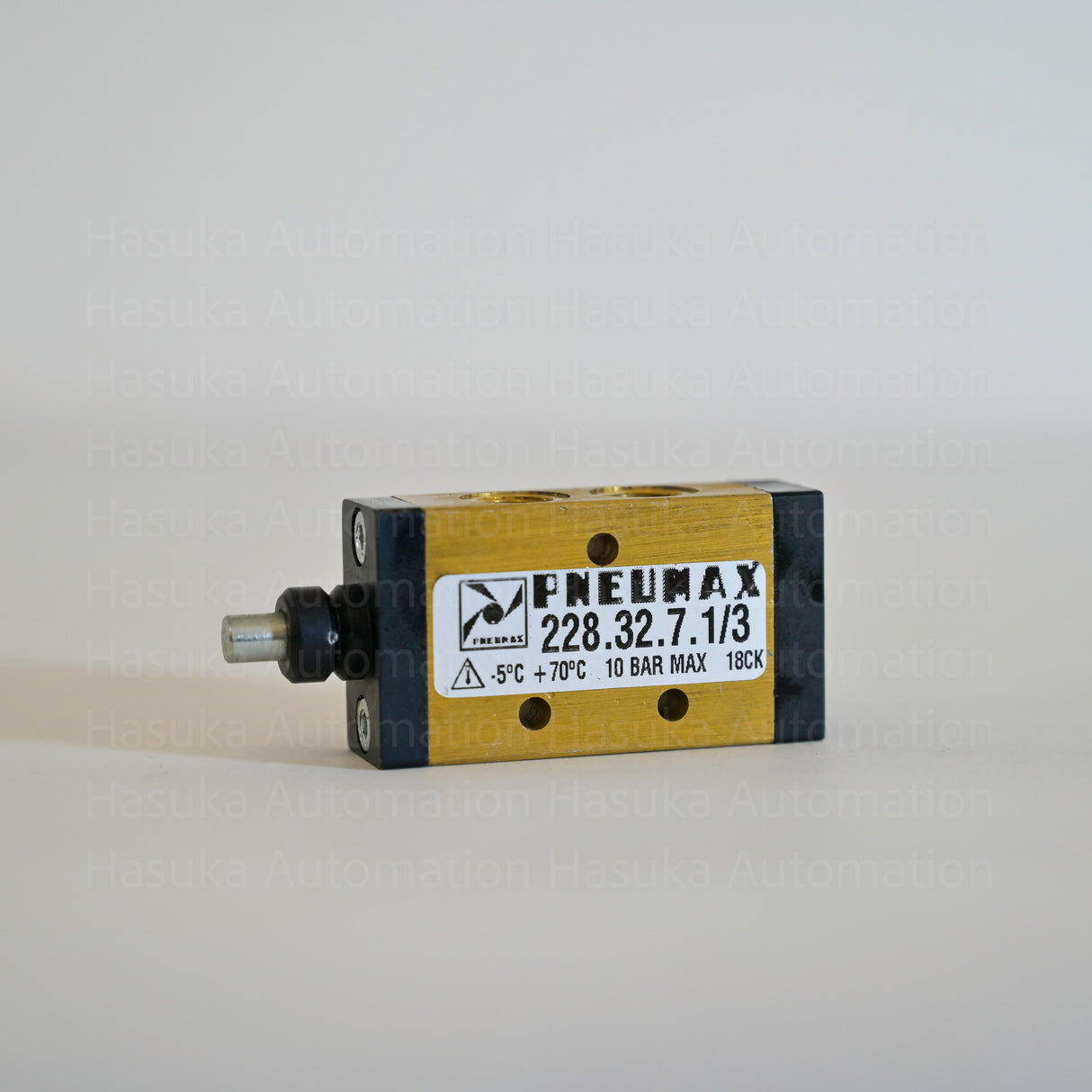 228.32.7.1/3 Palm Switch Valve Pneumax
