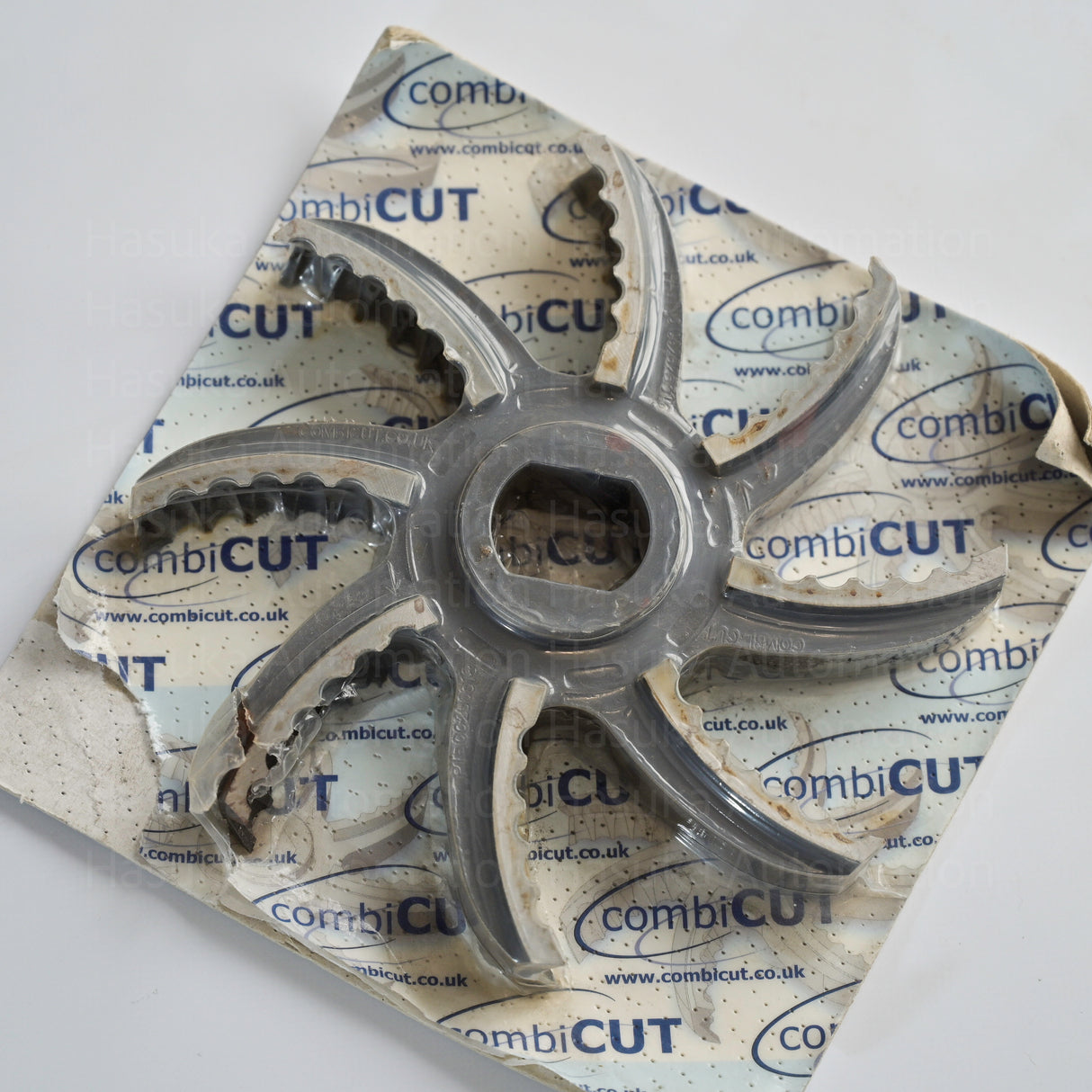 Combi Cut PT-CC250618 8 Bladeed Knife Curved / Wolfking 250