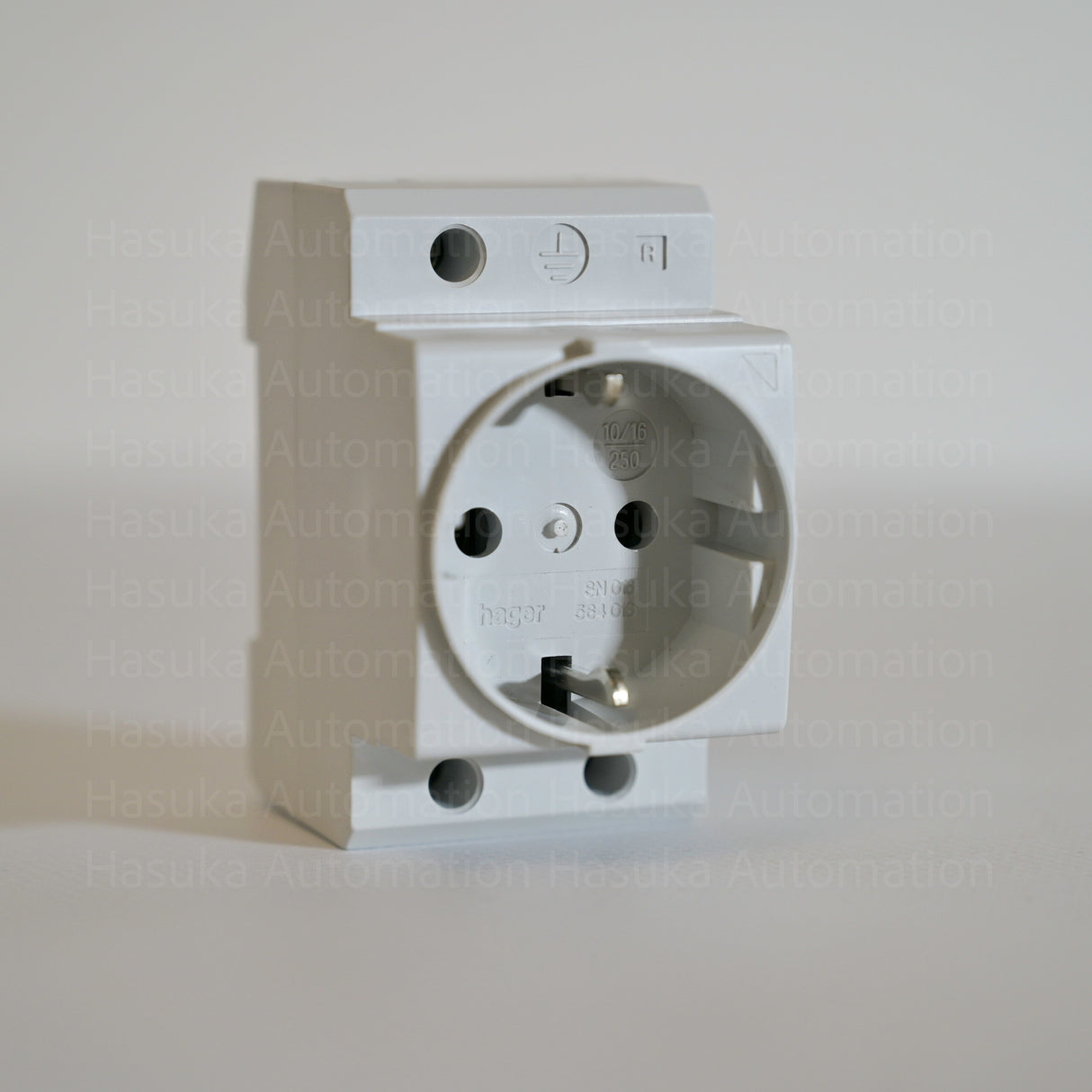 SN016 Shuko Socket Outlet Hager