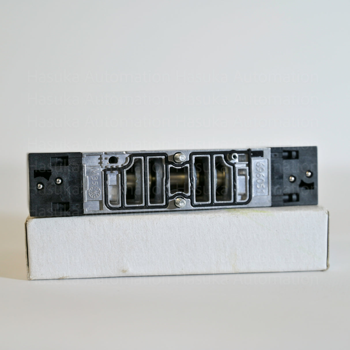 VSVA-B-B52-H-A1-1C1 546696 Solenoid Valve Festo