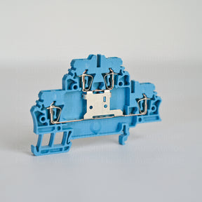 745880000 ZDK 2.5V BL Weidmüller Feed-Through Terminal. With a double-tier design, tension-clamp connection, and 2.5 mm² capacity, it delivers reliable and secure connections up to 500 V and 20 A.