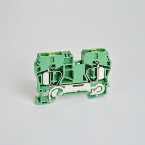 PE terminal that offers a tension-clamp connection and 10 mm² size for optimal conductivity. With a maximum current of 1200 A, this terminal is ideal for heavy-duty applications.